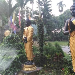 patung budha tidur
