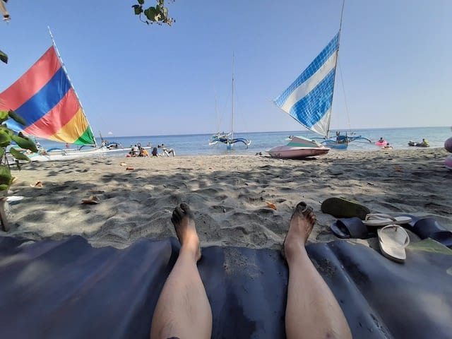 Pesona Pantai Pasir Putih Situbondo