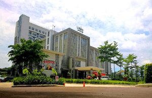 hotel di sentul