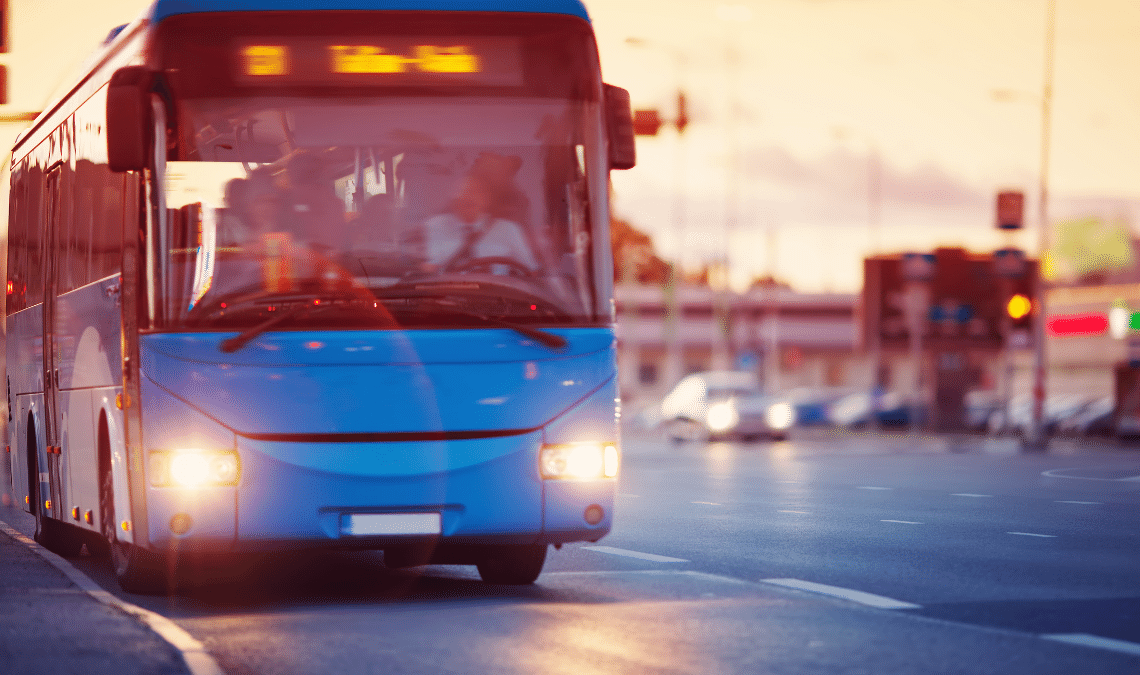 bepergian dengan bus