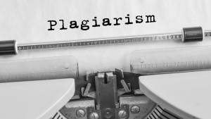 pemeriksa plagiarisme