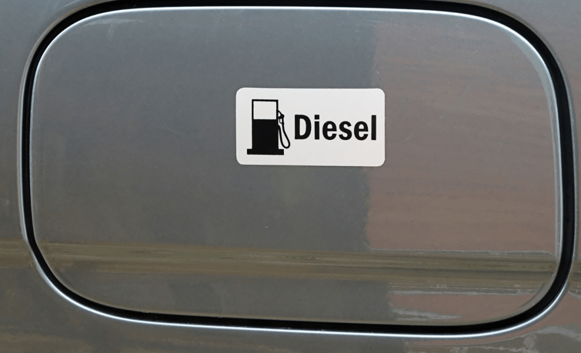 Mobil Berbahan Bakar Solar