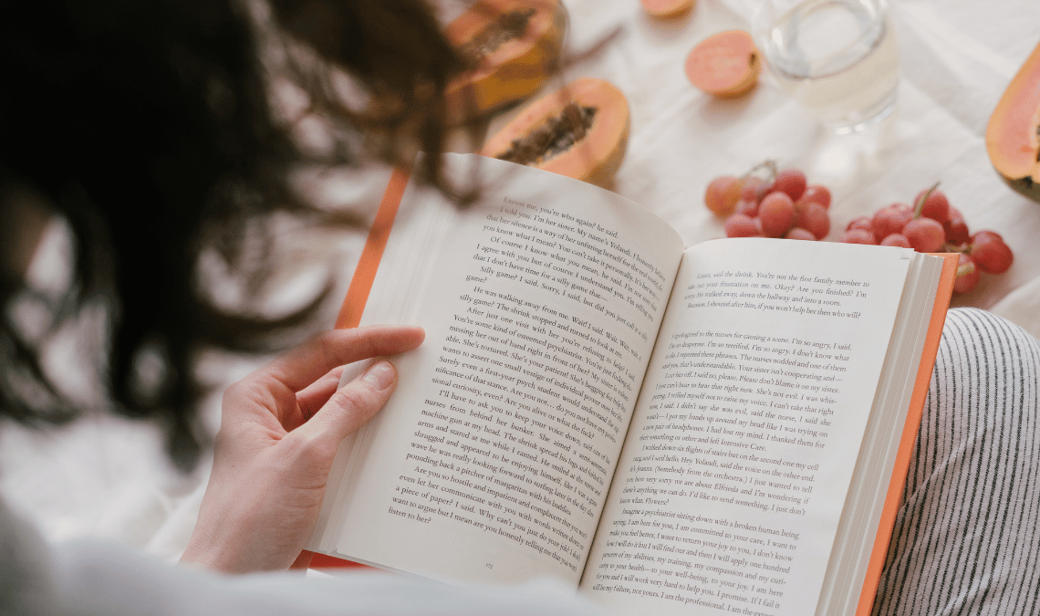 Manfaat Membaca Buku